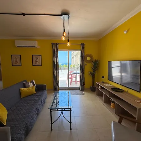 Camelia - 3 Bedroom With Terrace And Seaviews - Bugibba Promanade Lägenhet *