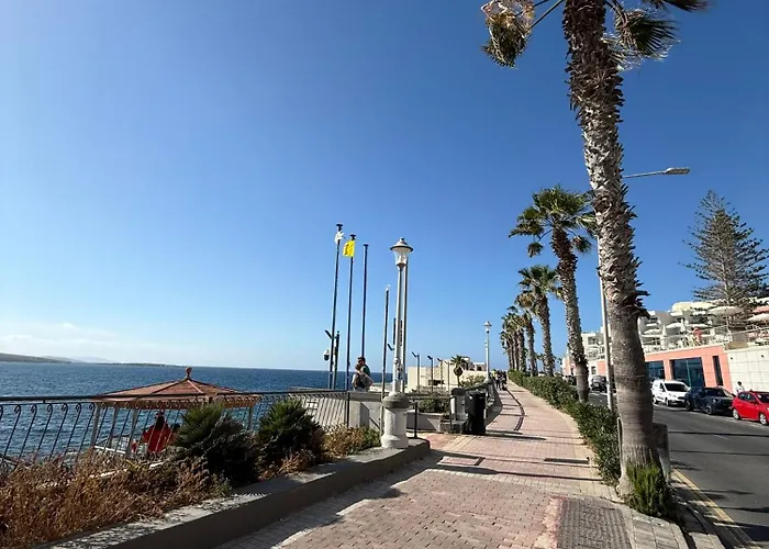 Camelia - 3 Bedroom With Terrace And Seaviews - Bugibba Promanade Lejlighed