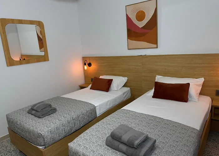 Camelia - 3 Bedroom With Terrace And Seaviews - Bugibba Promanade Lejlighed