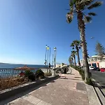 Camelia - 3 Bedroom With Terrace And Seaviews - Bugibba Promanade Lägenhet