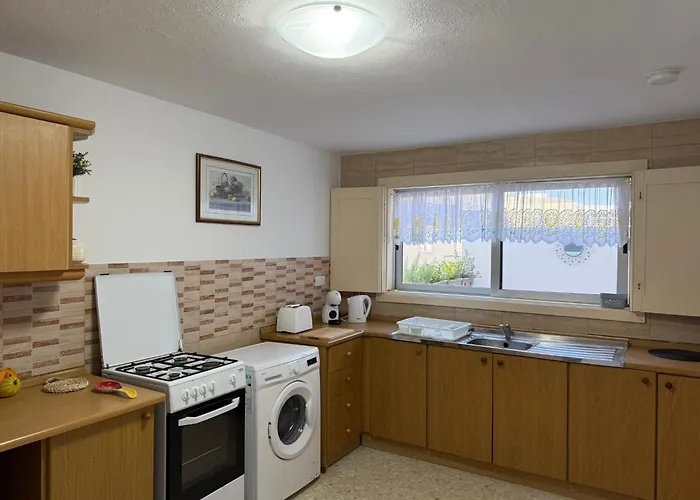 Camelia - 3 Bedroom With Terrace And Seaviews - Bugibba Promanade Apartamento St Paul's Bay